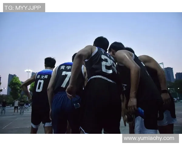 重庆篮球队在篮球团队协作排行榜中荣获第七名展现团队精神与实力 重庆篮球队在篮球团队协作排行榜中荣获第七名展现团队精神与实力