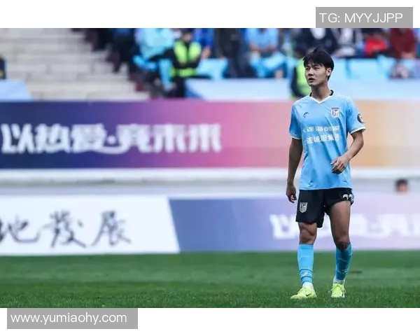 男生QQ足球明星头像精选展示助你找到个性化形象与热爱足球的完美结合